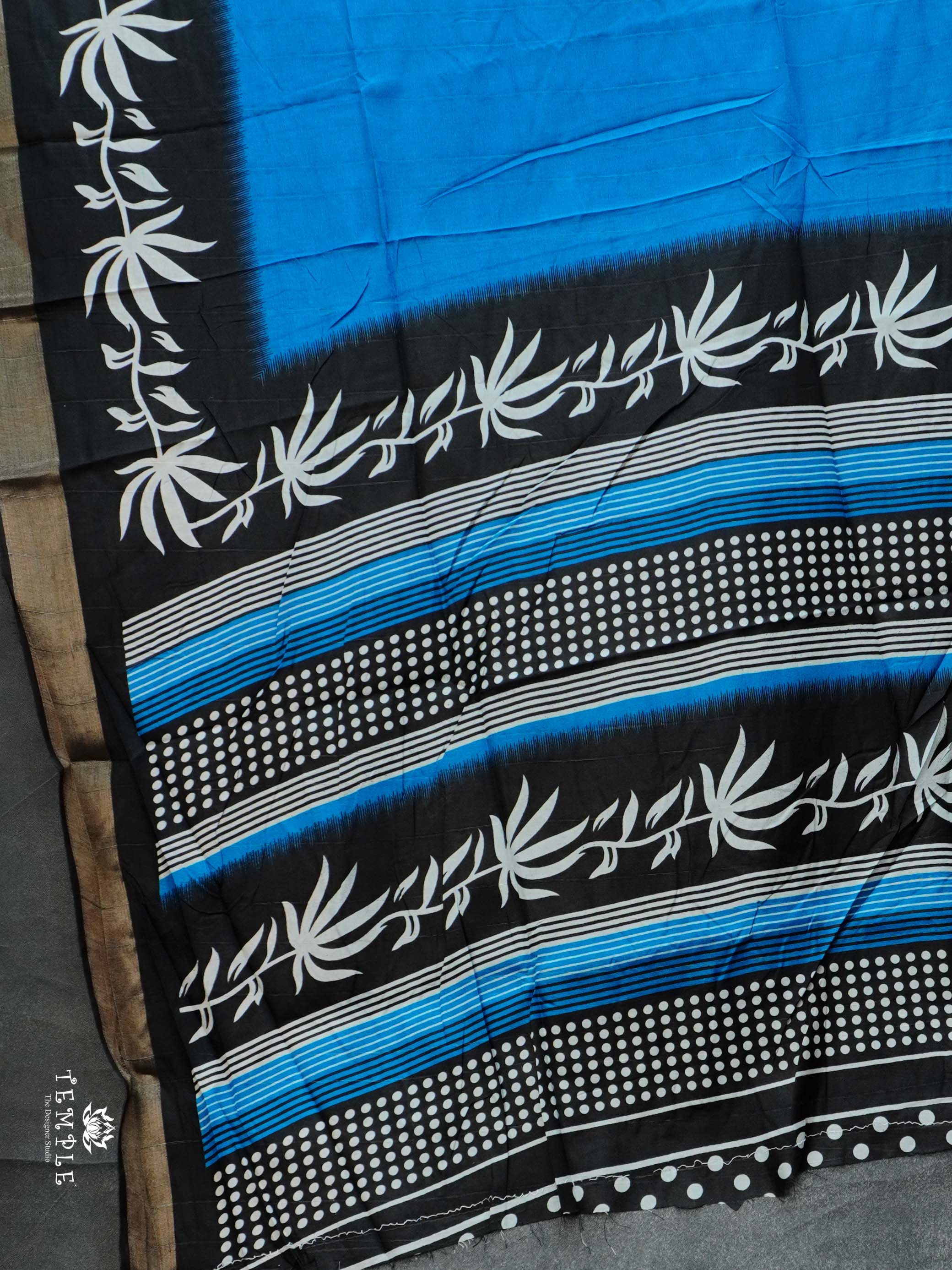 Raw Silk Saree With Floral Pattern | TTDS2304