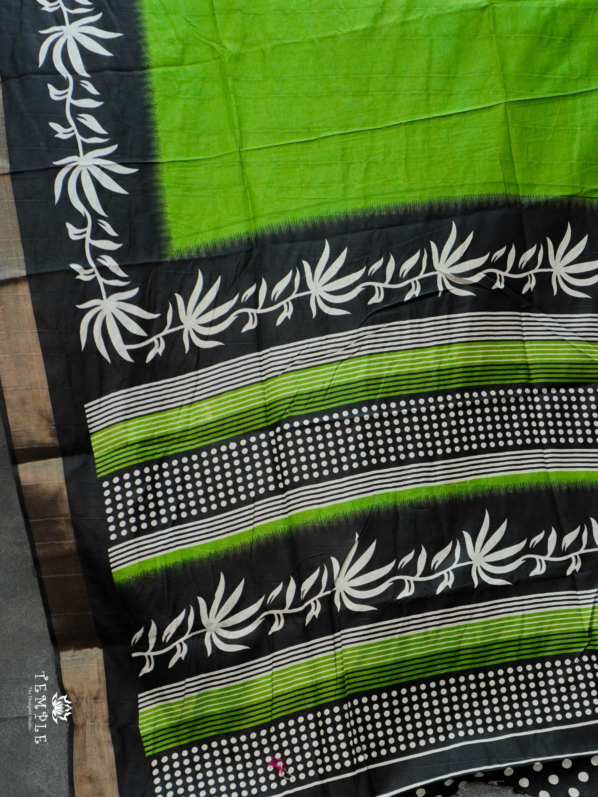 Raw Silk Saree With Floral Pattern | TTDS2304