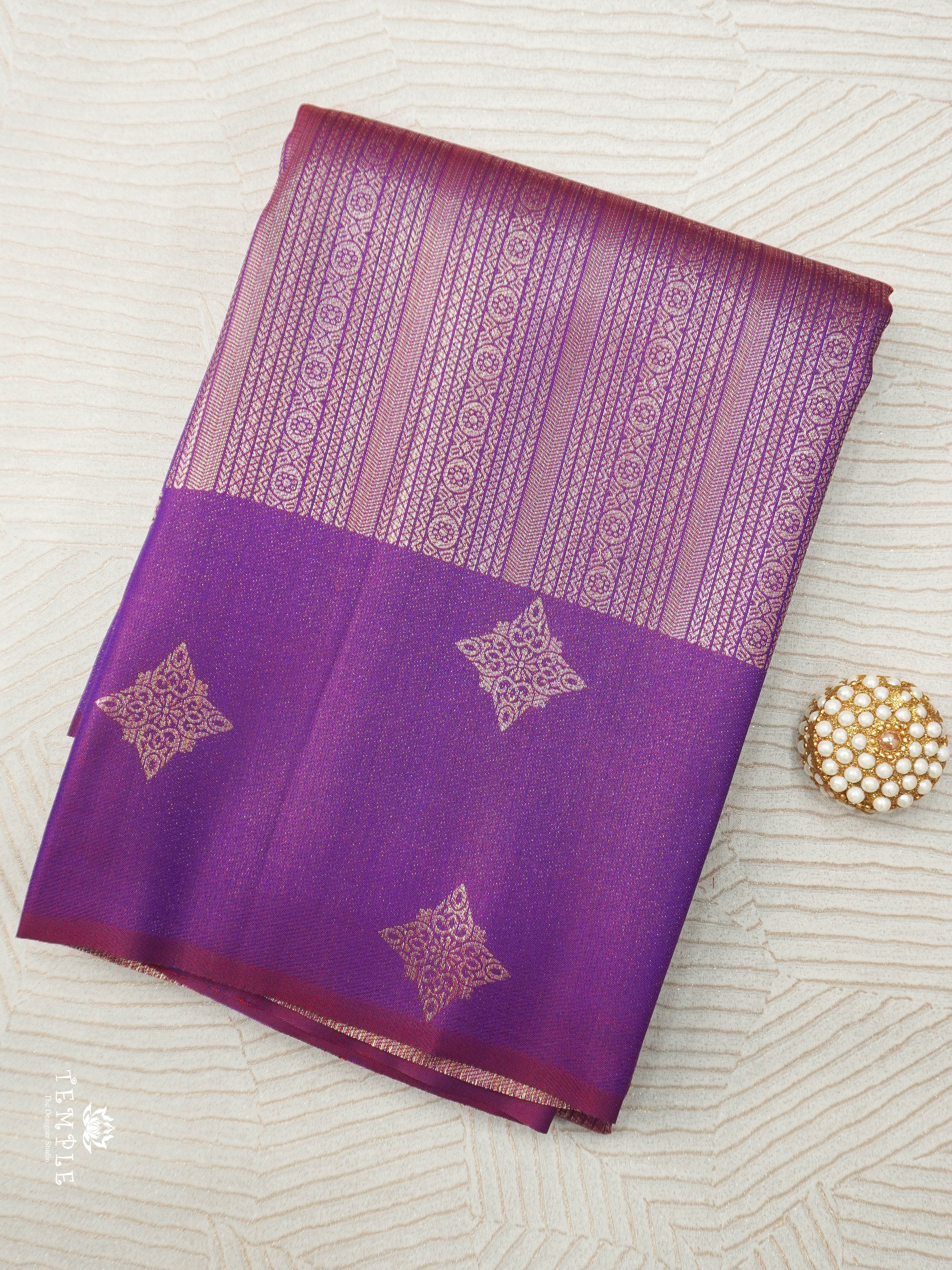 Soft Silk Saree With Zari Woven Pattern | TTDS1853