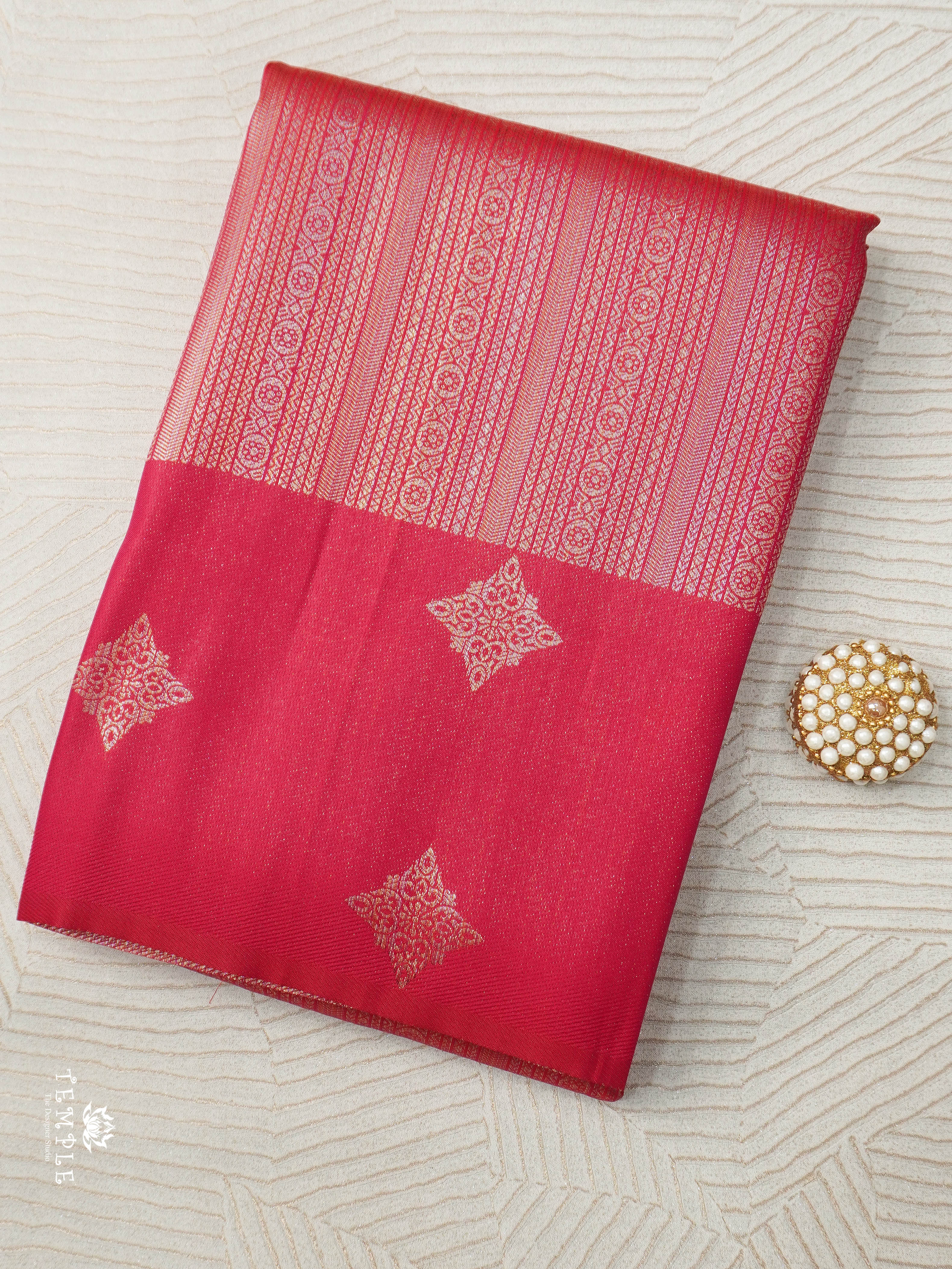 Soft Silk Saree With Zari Woven Pattern | TTDS1853