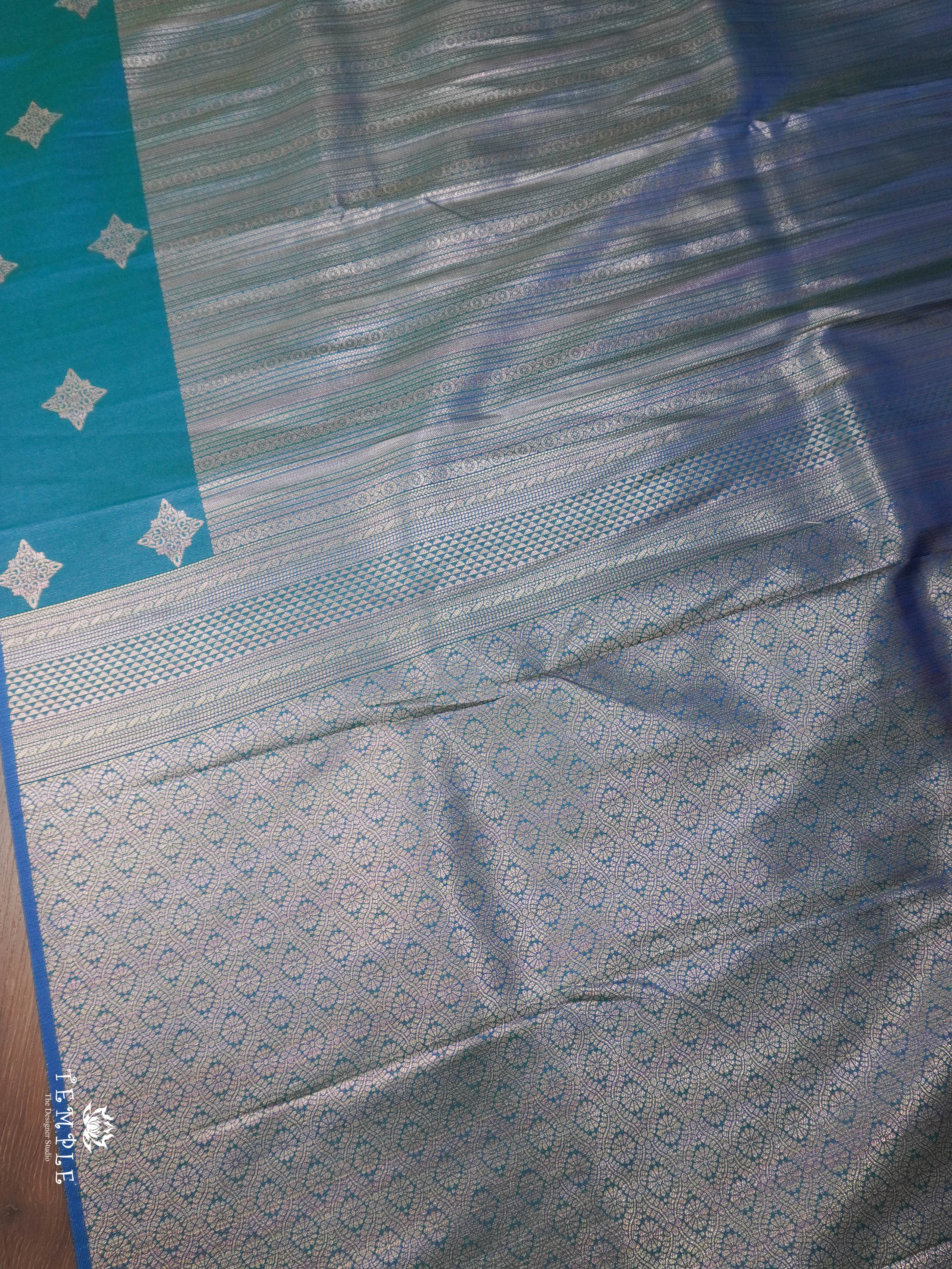 Soft Silk Saree With Zari Woven Pattern | TTDS1853