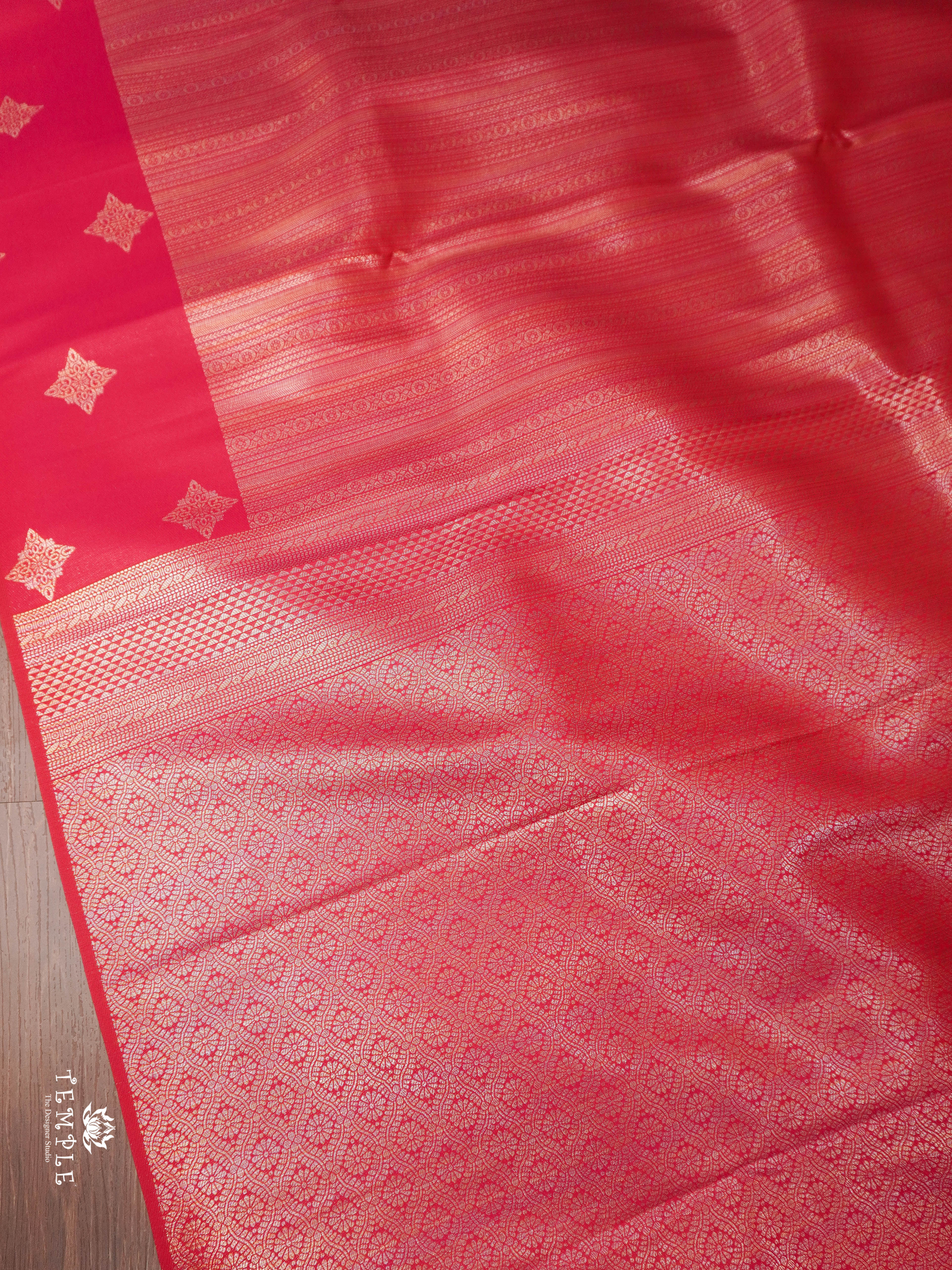 Soft Silk Saree With Zari Woven Pattern | TTDS1853