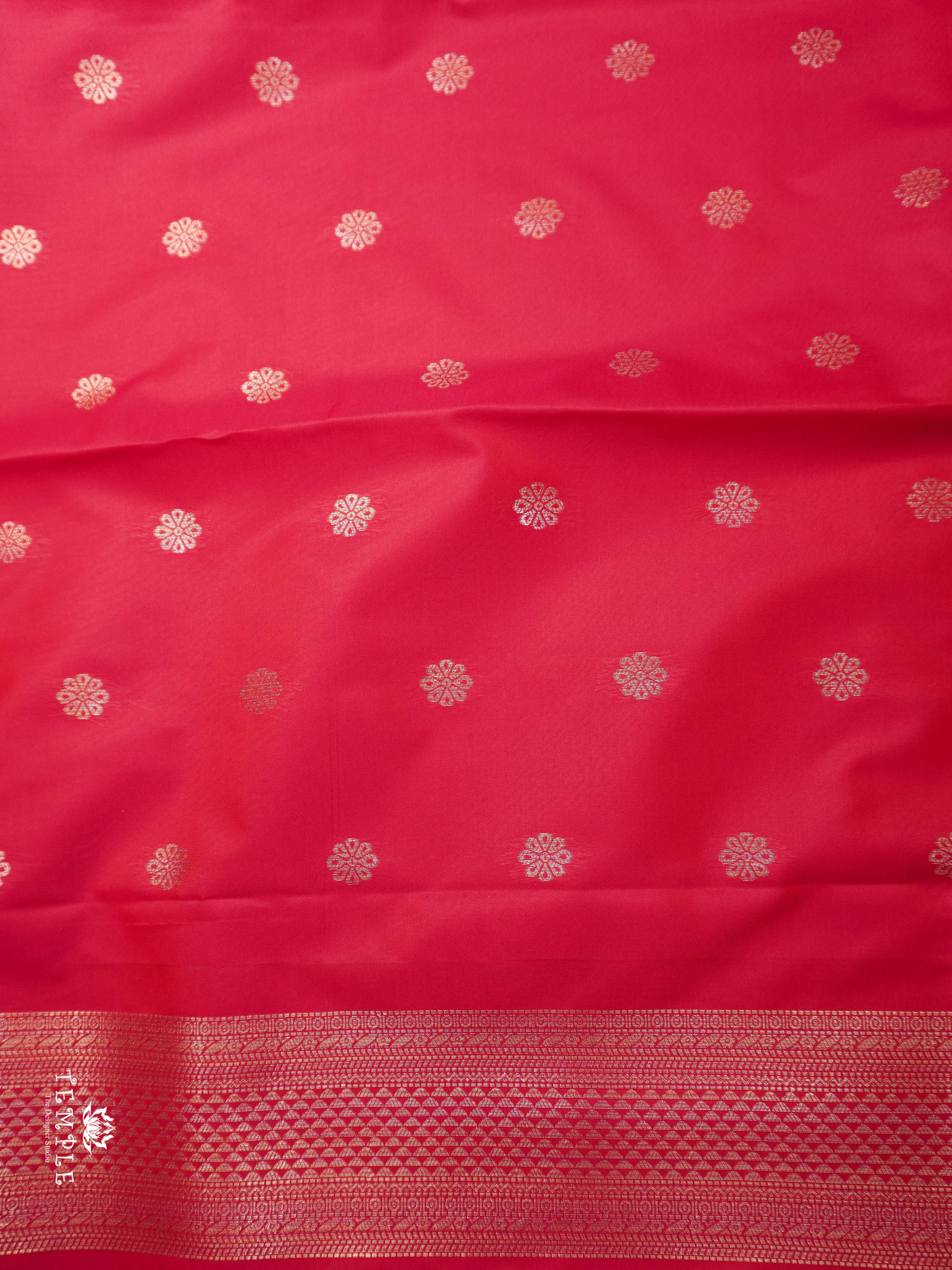 Soft Silk Saree With Zari Woven Pattern | TTDS1853