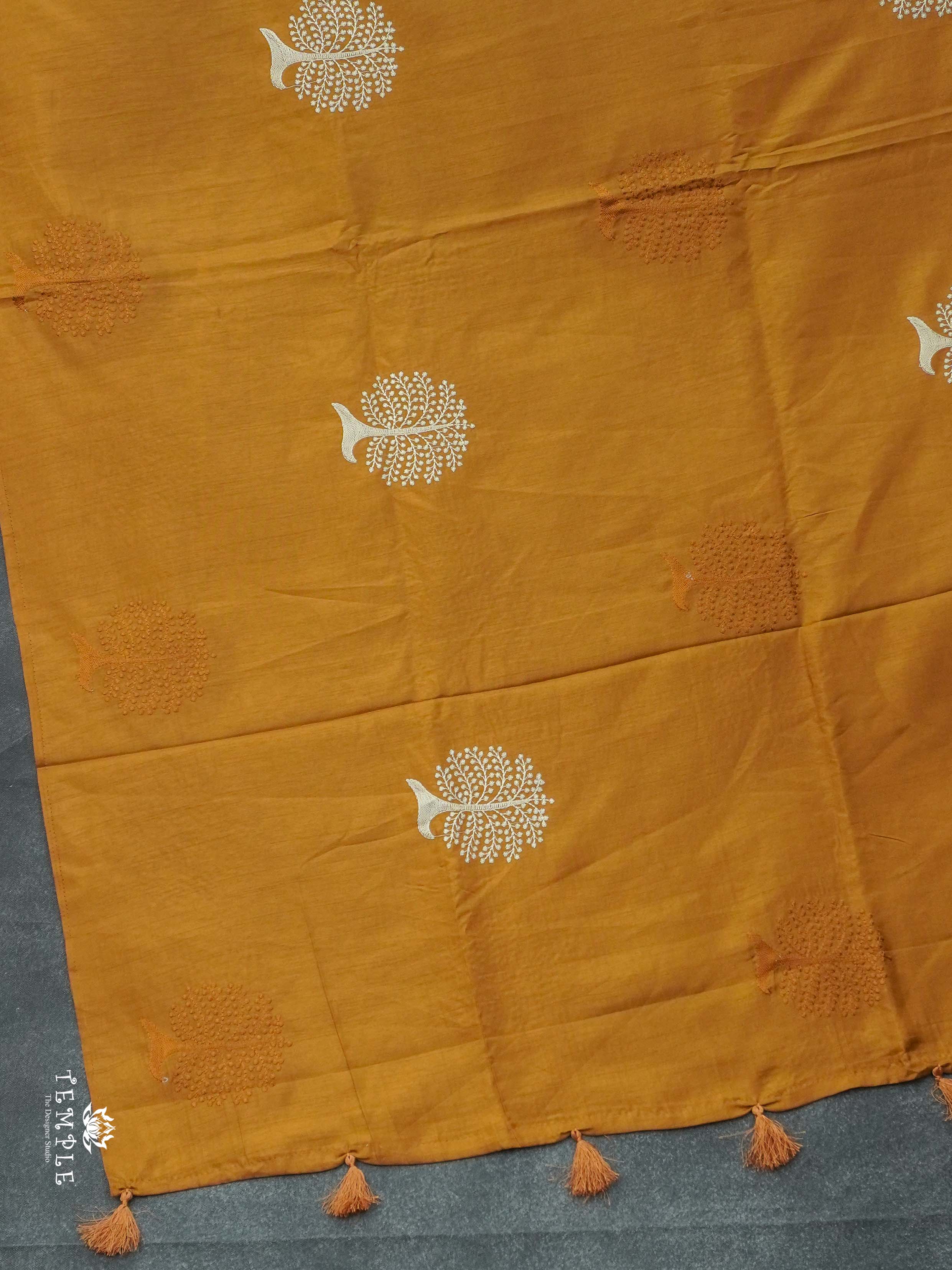 Raw Silk Saree With Thread Works | TTDS2360