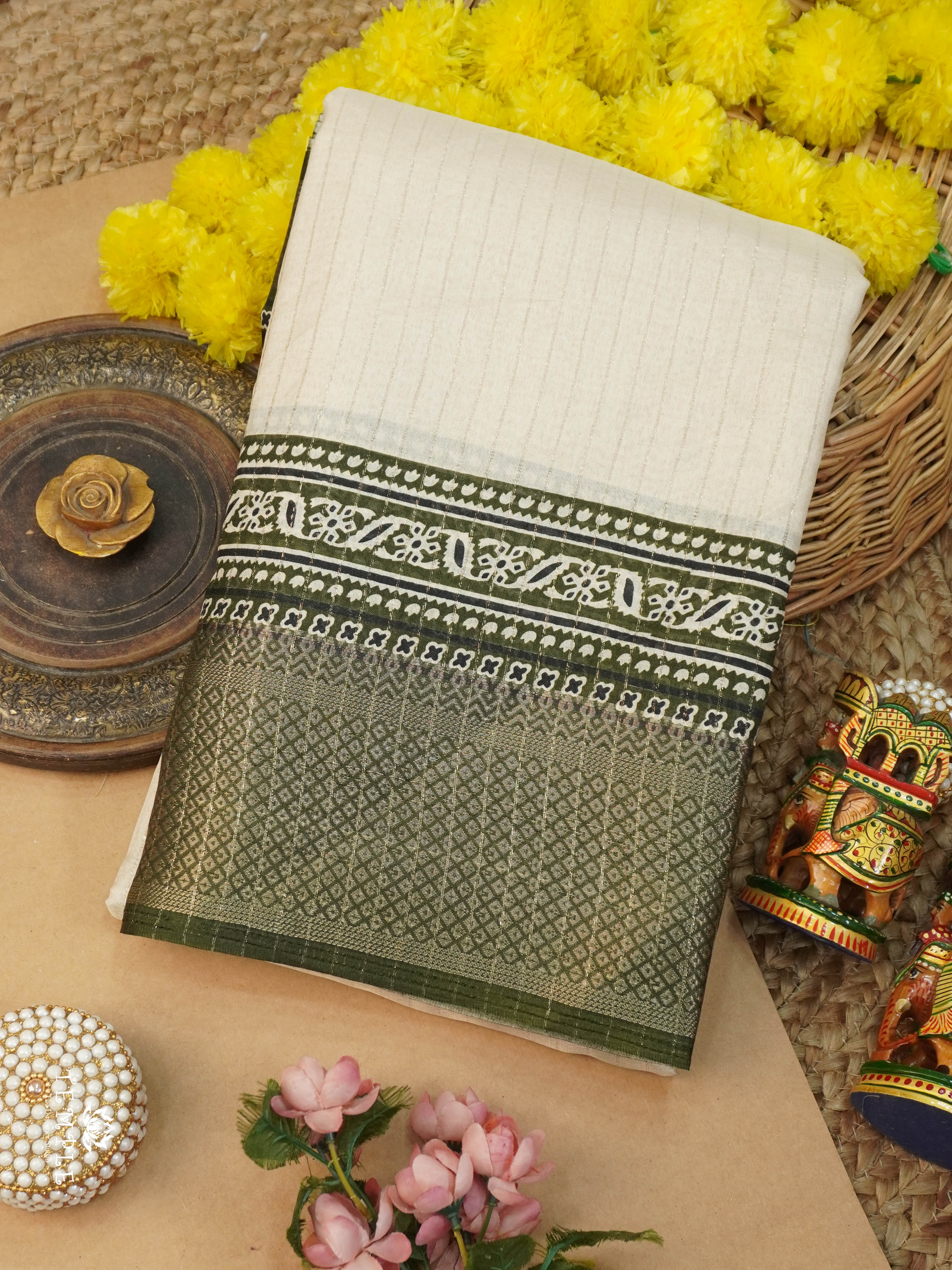 Semi Crepe Saree With Vaira Oosi Pattern | TTDS2895