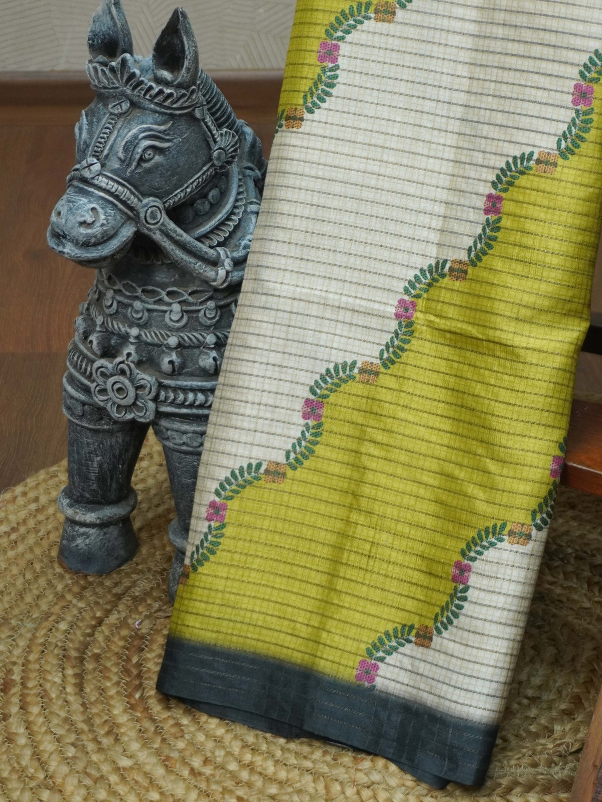 Printed Tussar Saree | TTDS3719