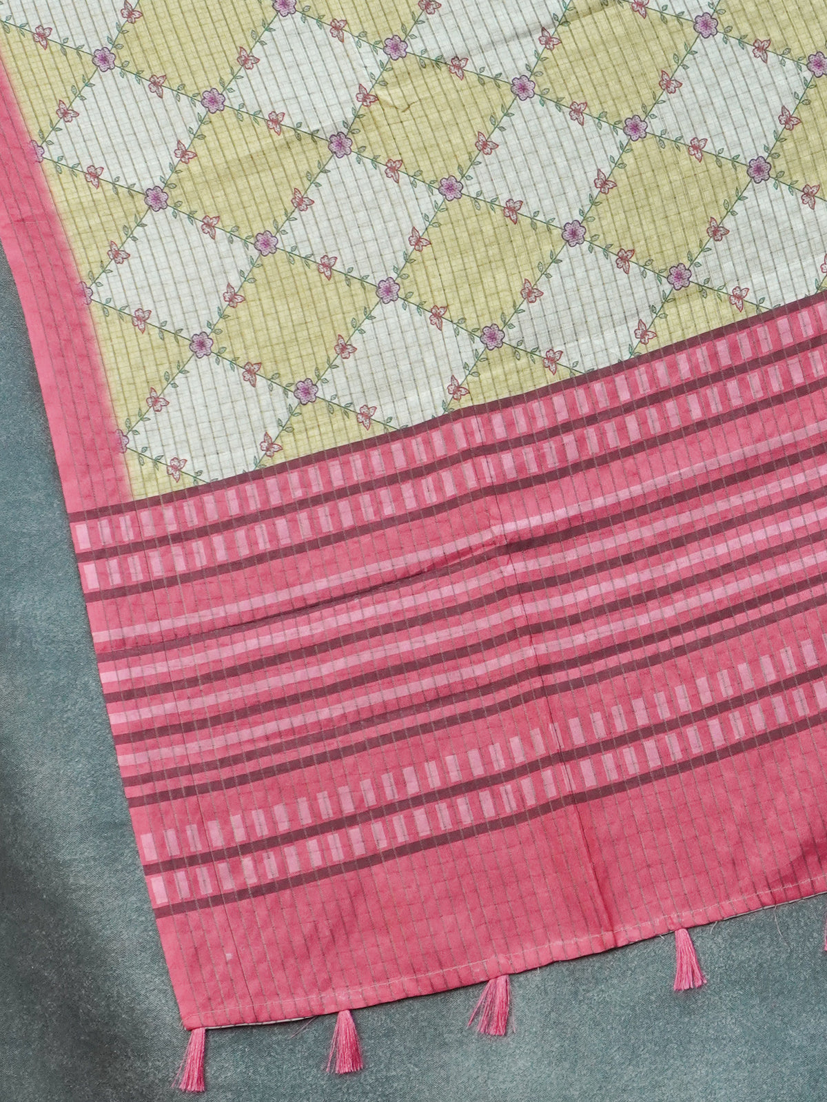 Printed Tussar Saree | TTDS3721