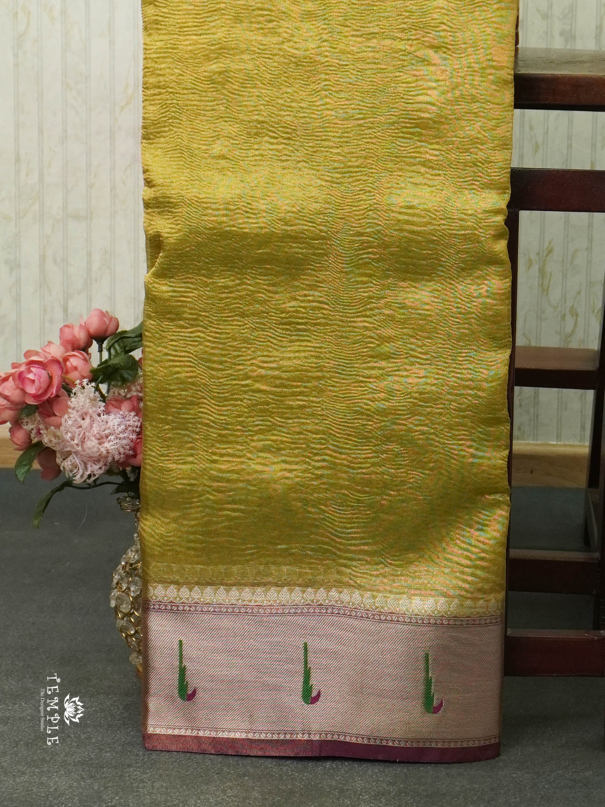 Crush Tissue Saree With Muniyas Border | TTDS1441