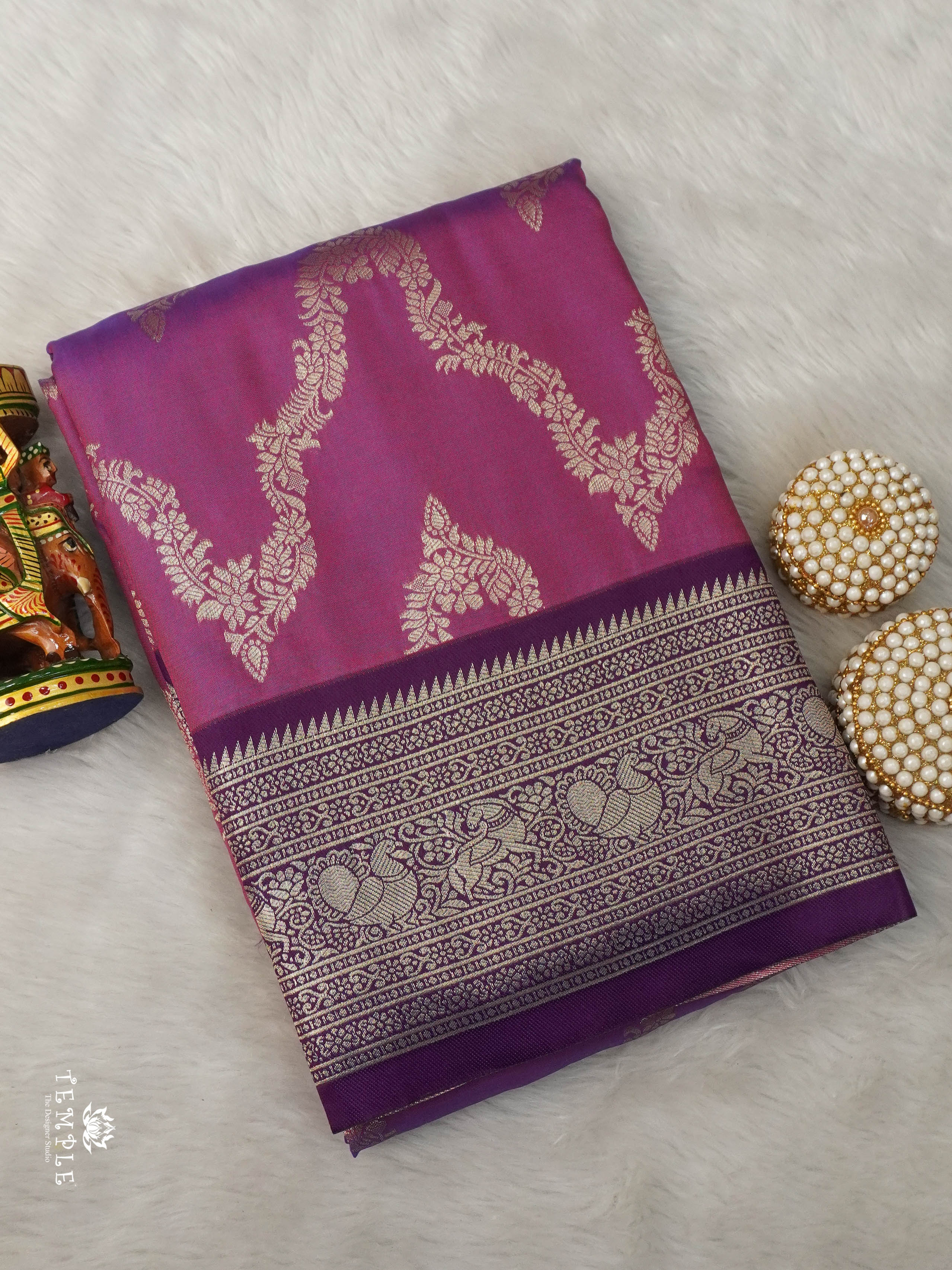 Semi Silk Saree With Zari Woven Pattern | TTDS2915