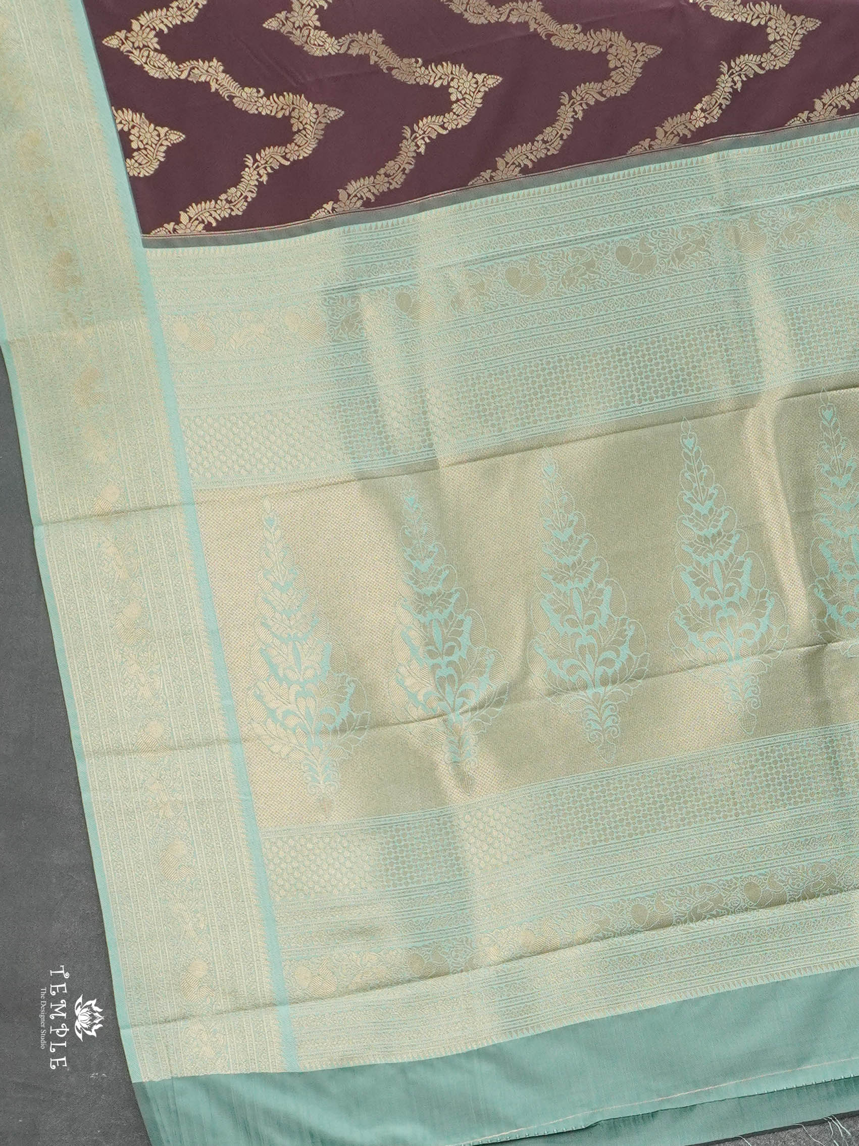 Semi Silk Saree With Zari Woven Pattern | TTDS2915