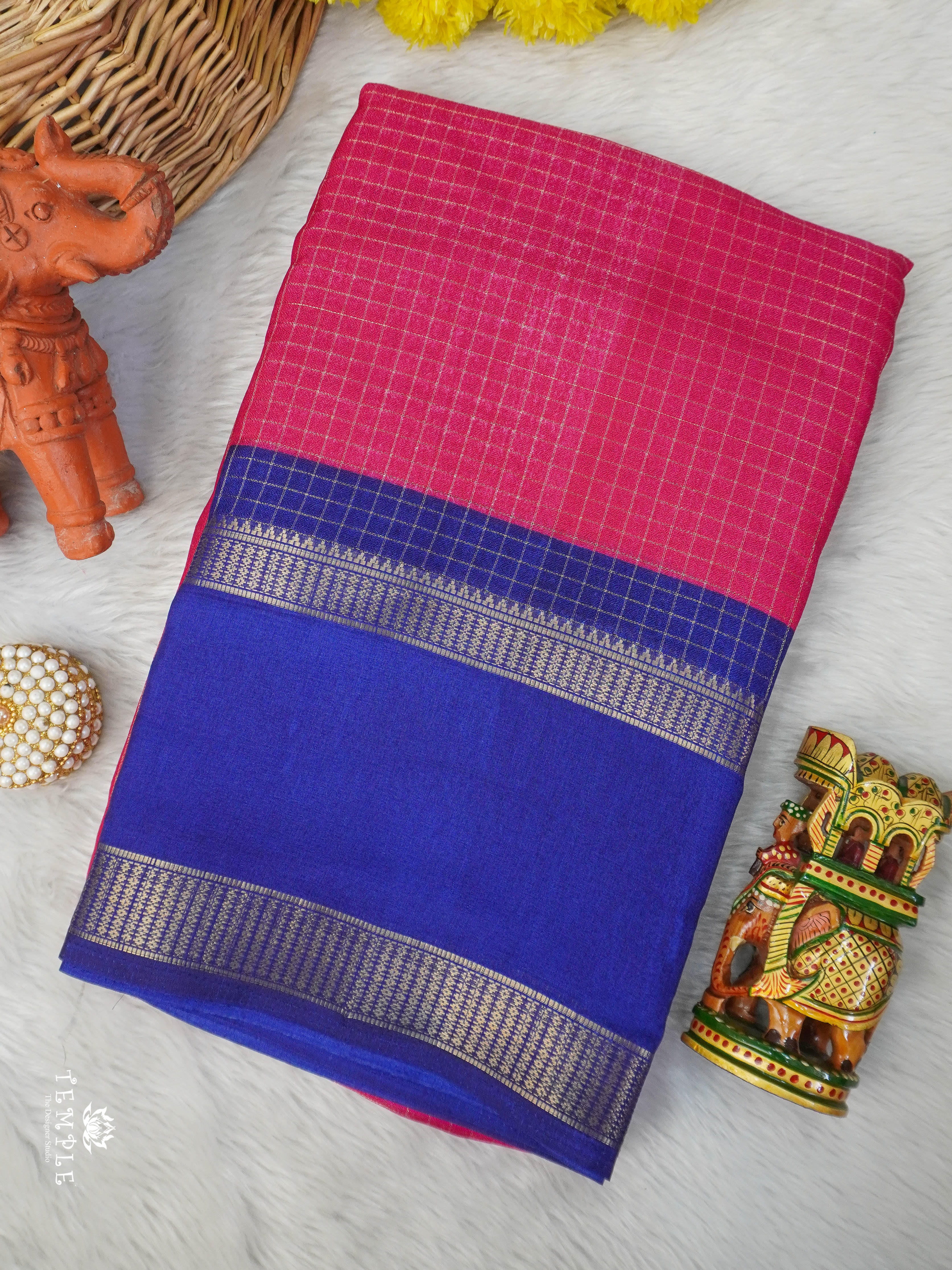 Checked Pattern Georgette Saree | TTDS2943