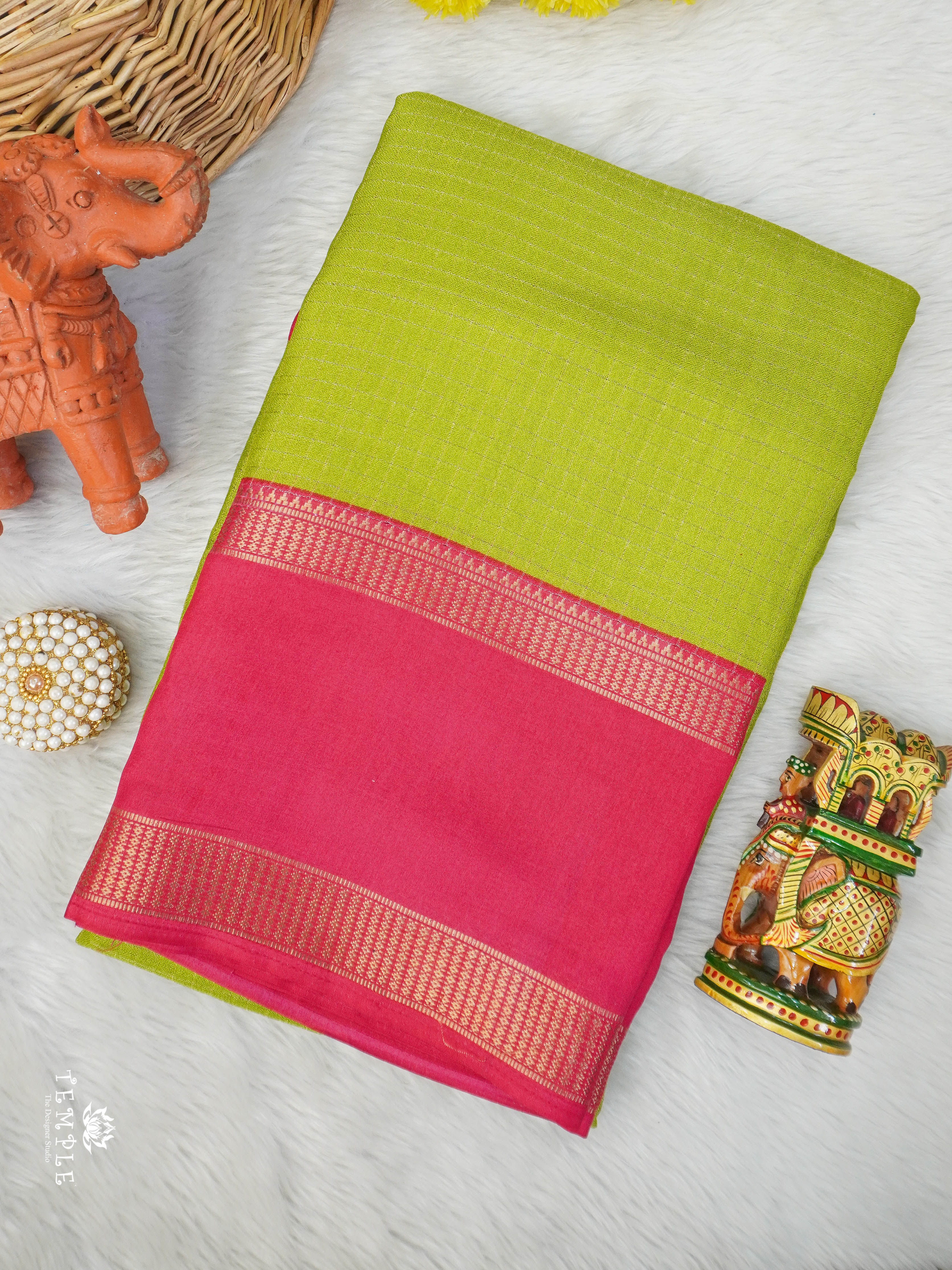 Checked Pattern Georgette Saree | TTDS2943