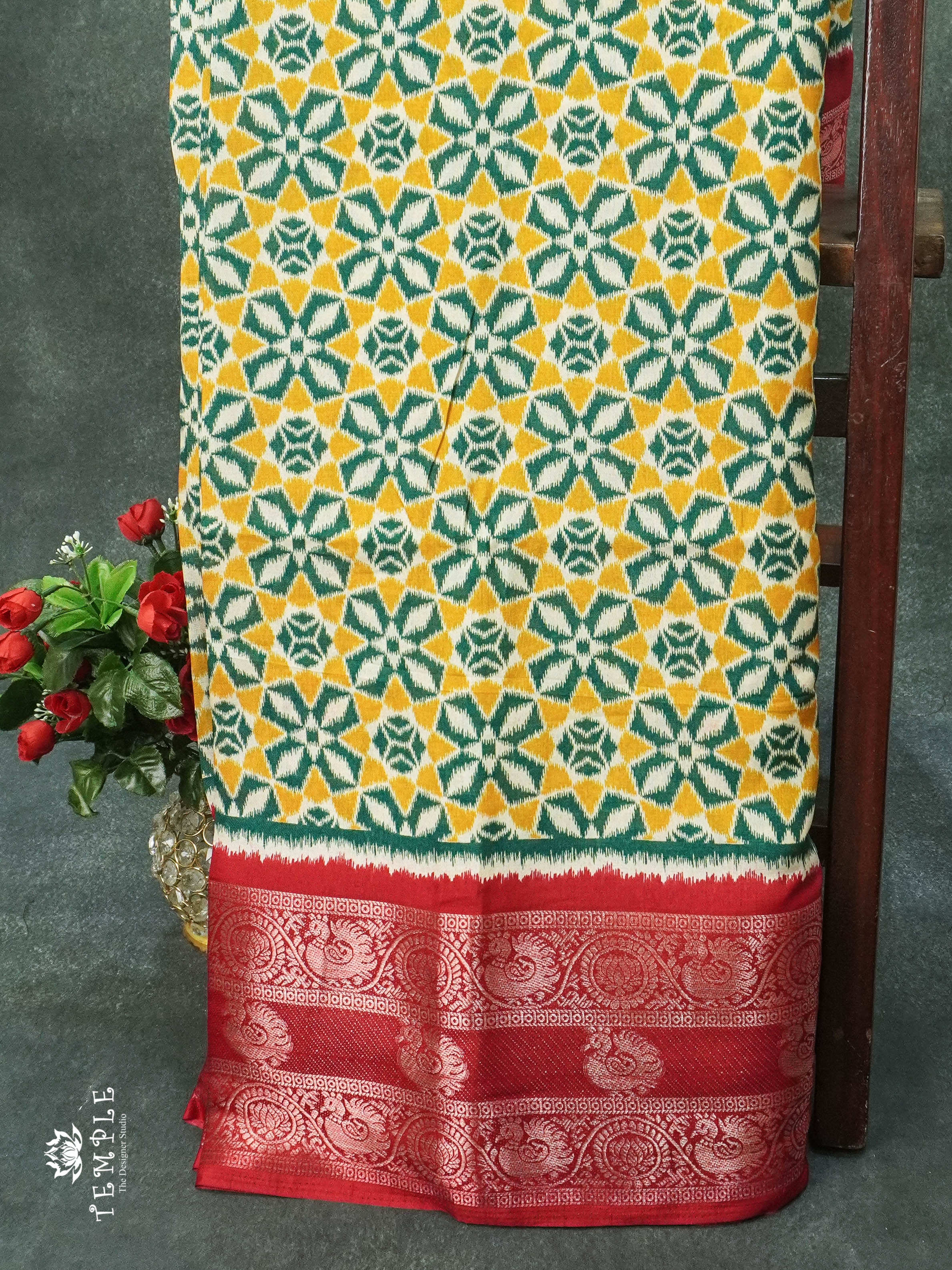 Dola Jacquard Saree | TTDS1086