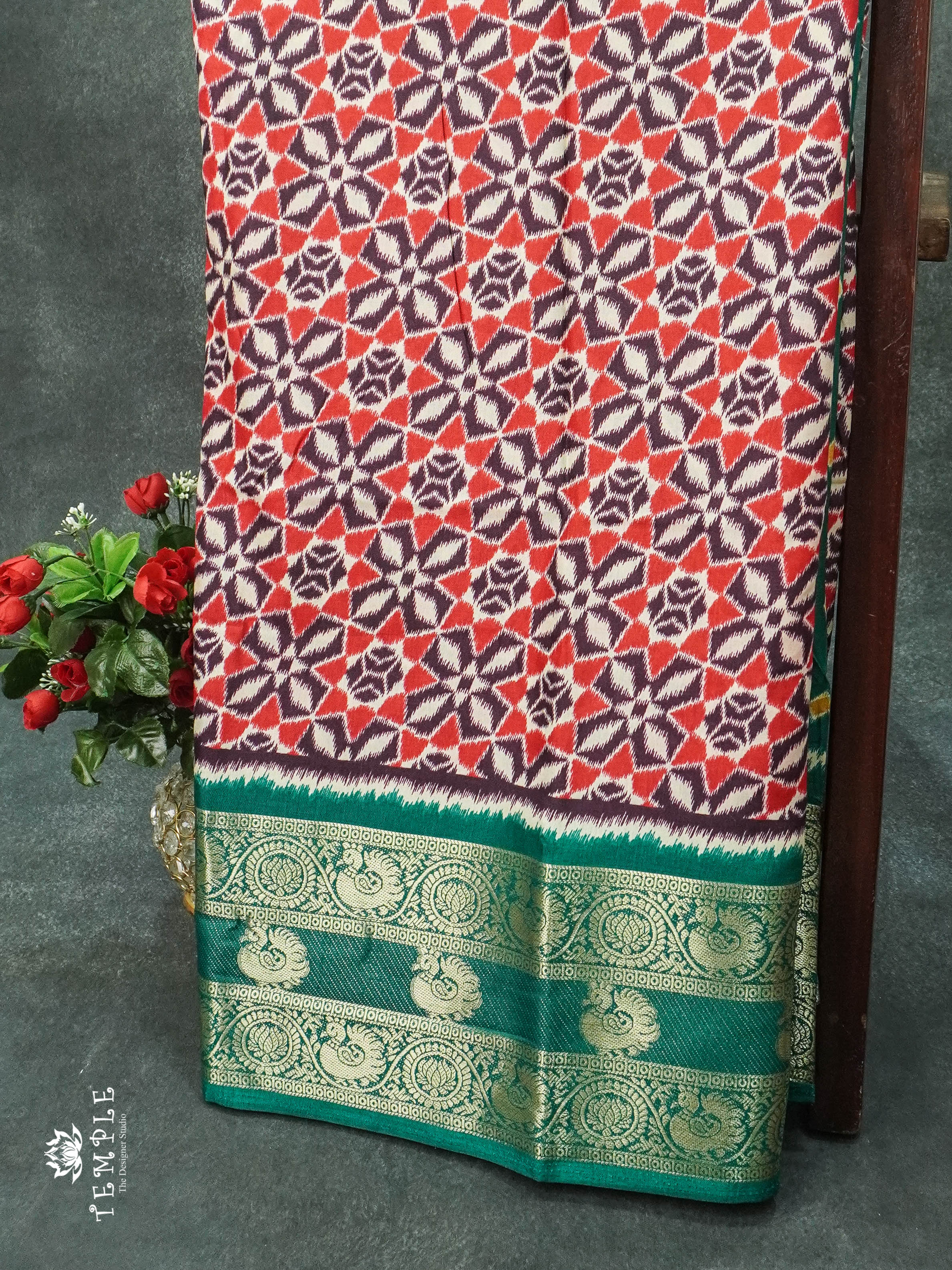 Dola Jacquard Saree | TTDS1086