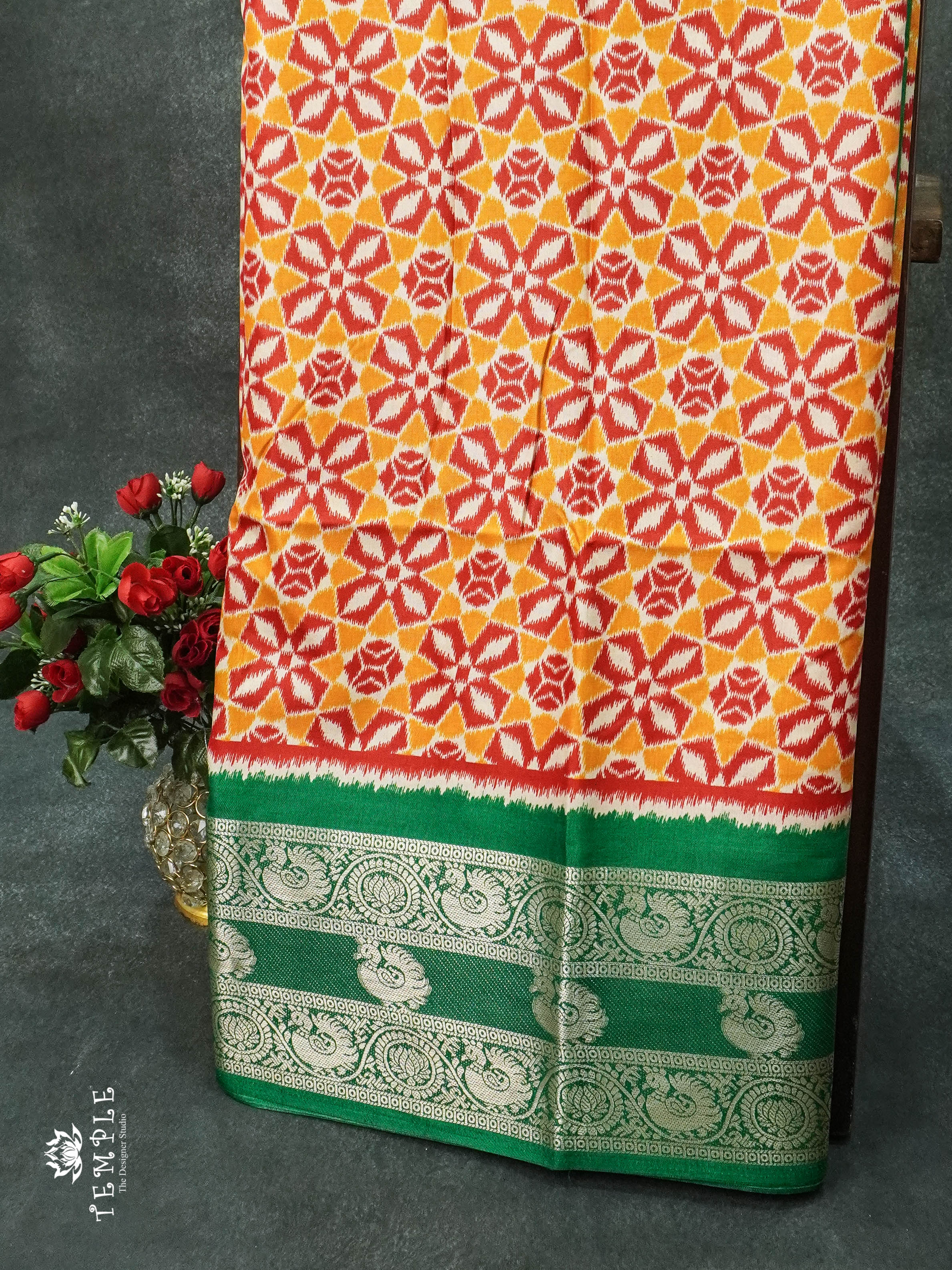 Dola Jacquard Saree | TTDS1086