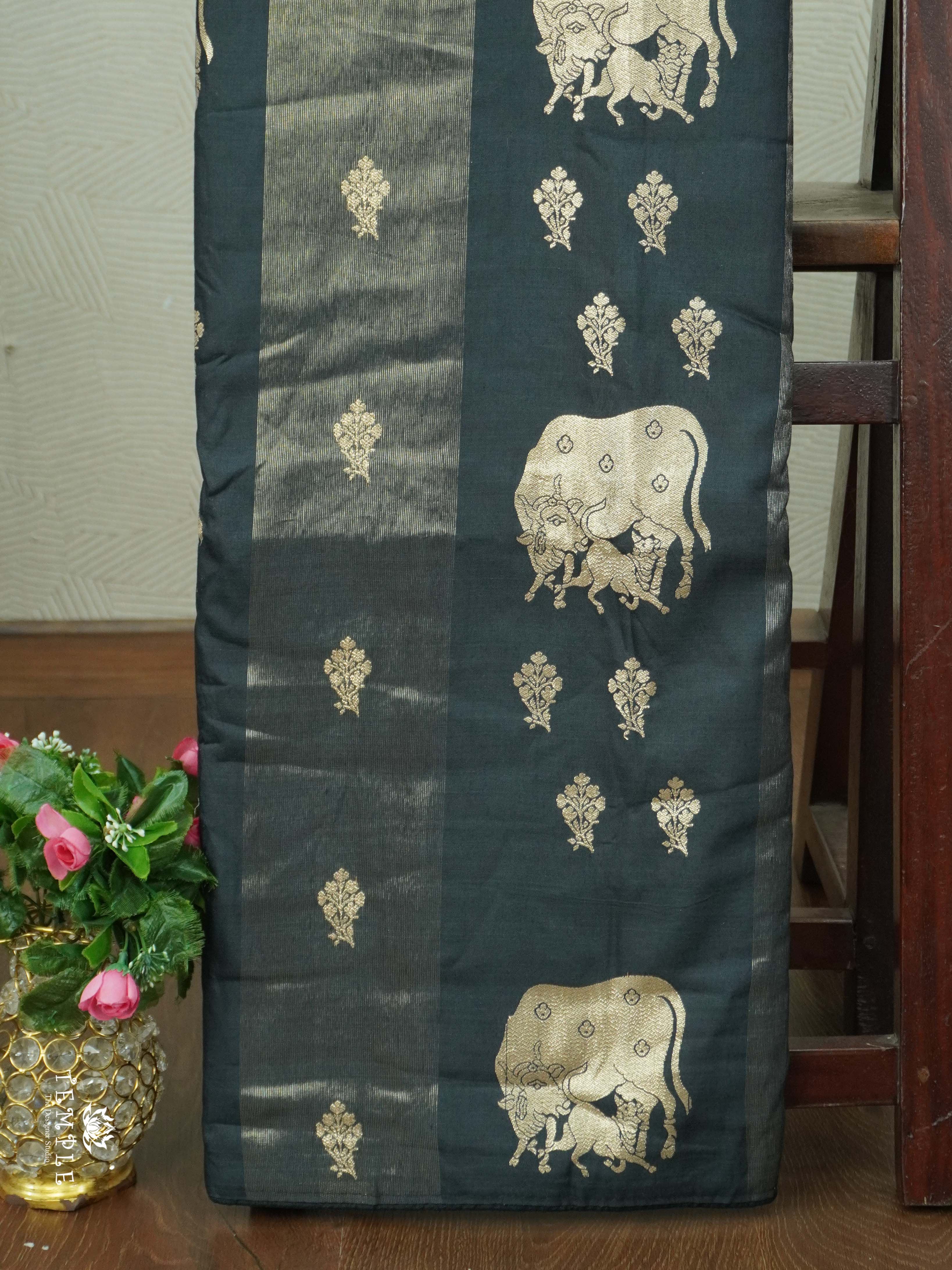 Saanvi Collection | TTDS2437