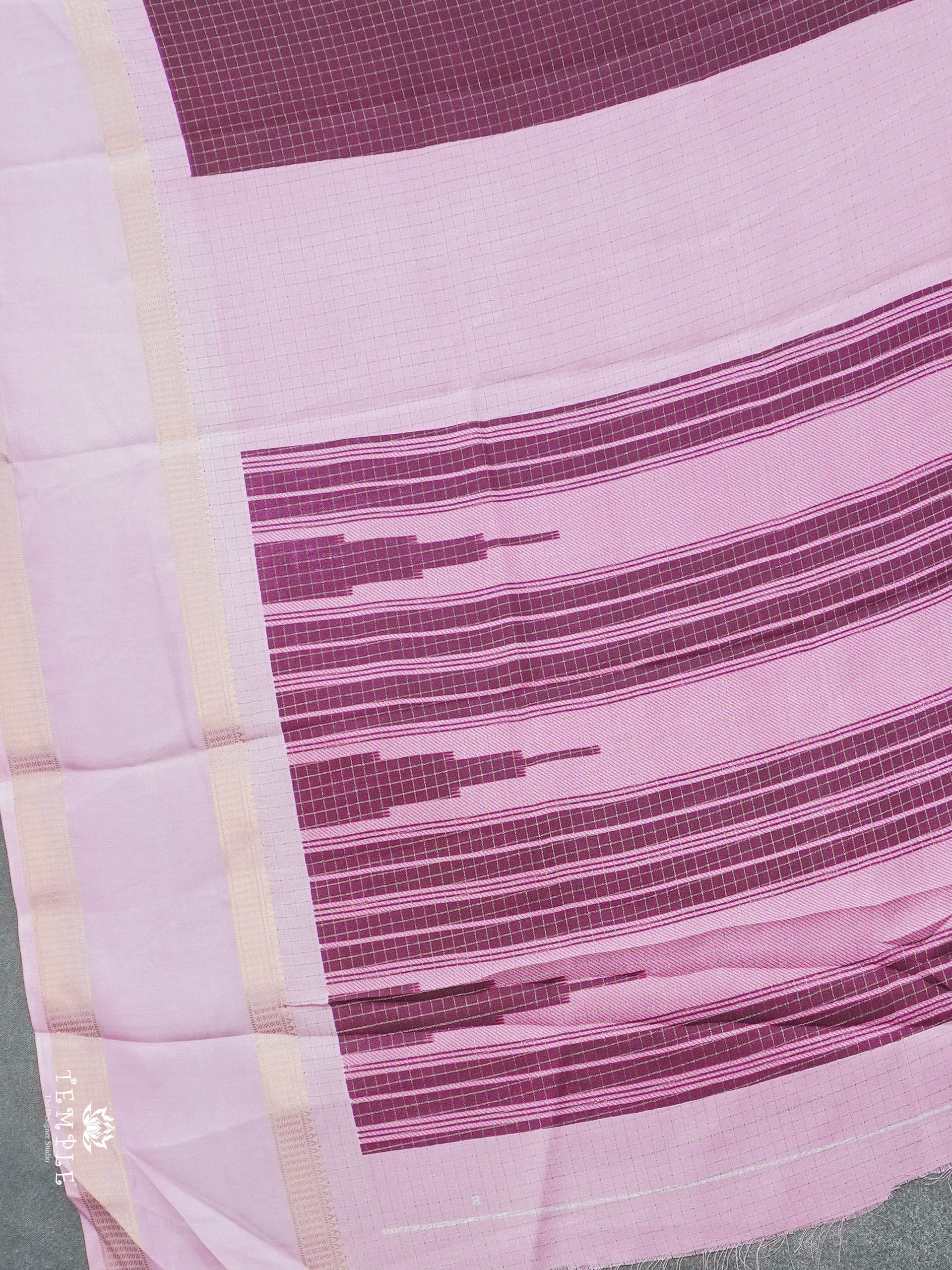 Checked Pattern Georgette Saree | TTDS2943