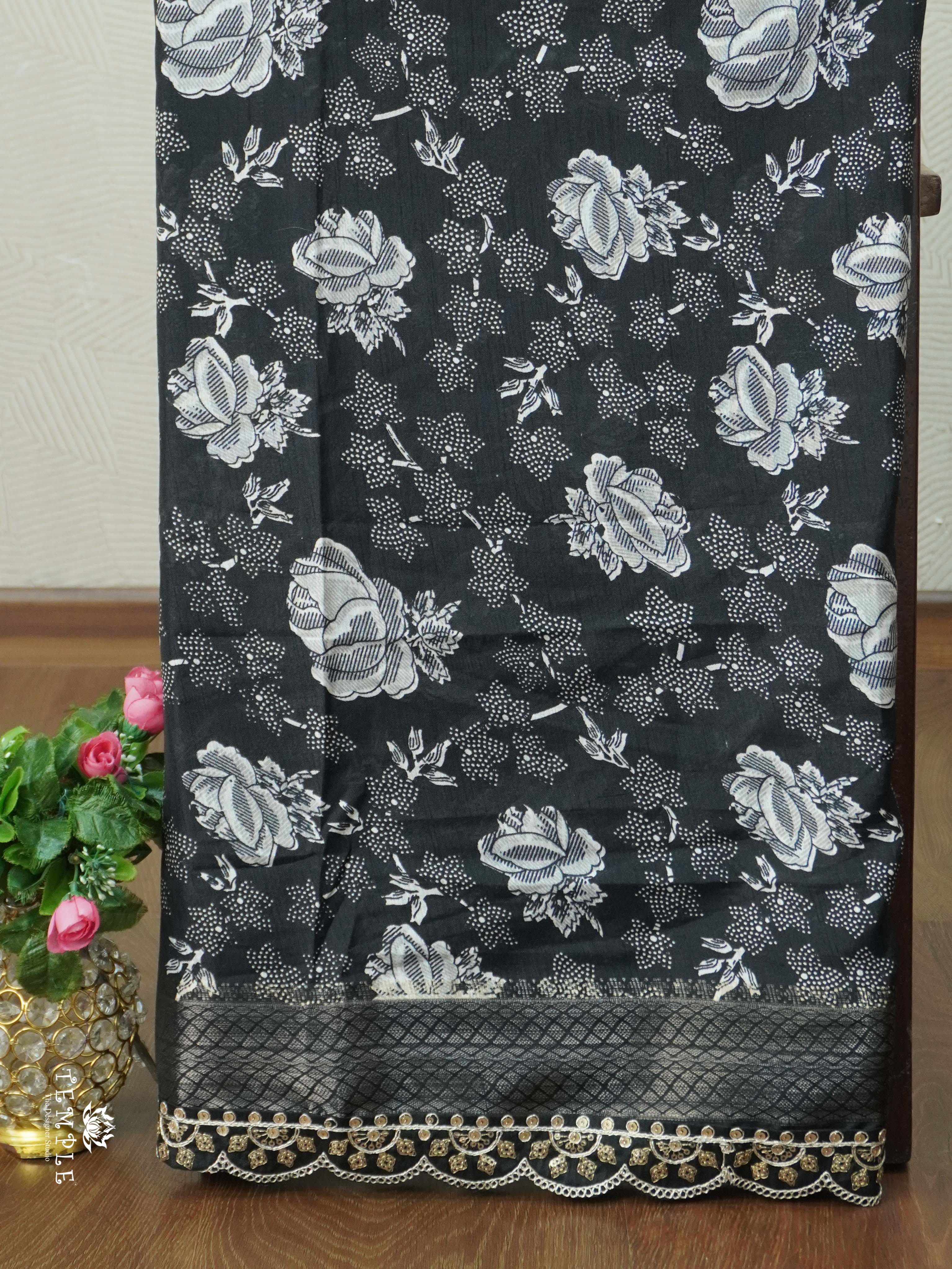 Dola Silk Saree With Scallop Border | TTDS2462