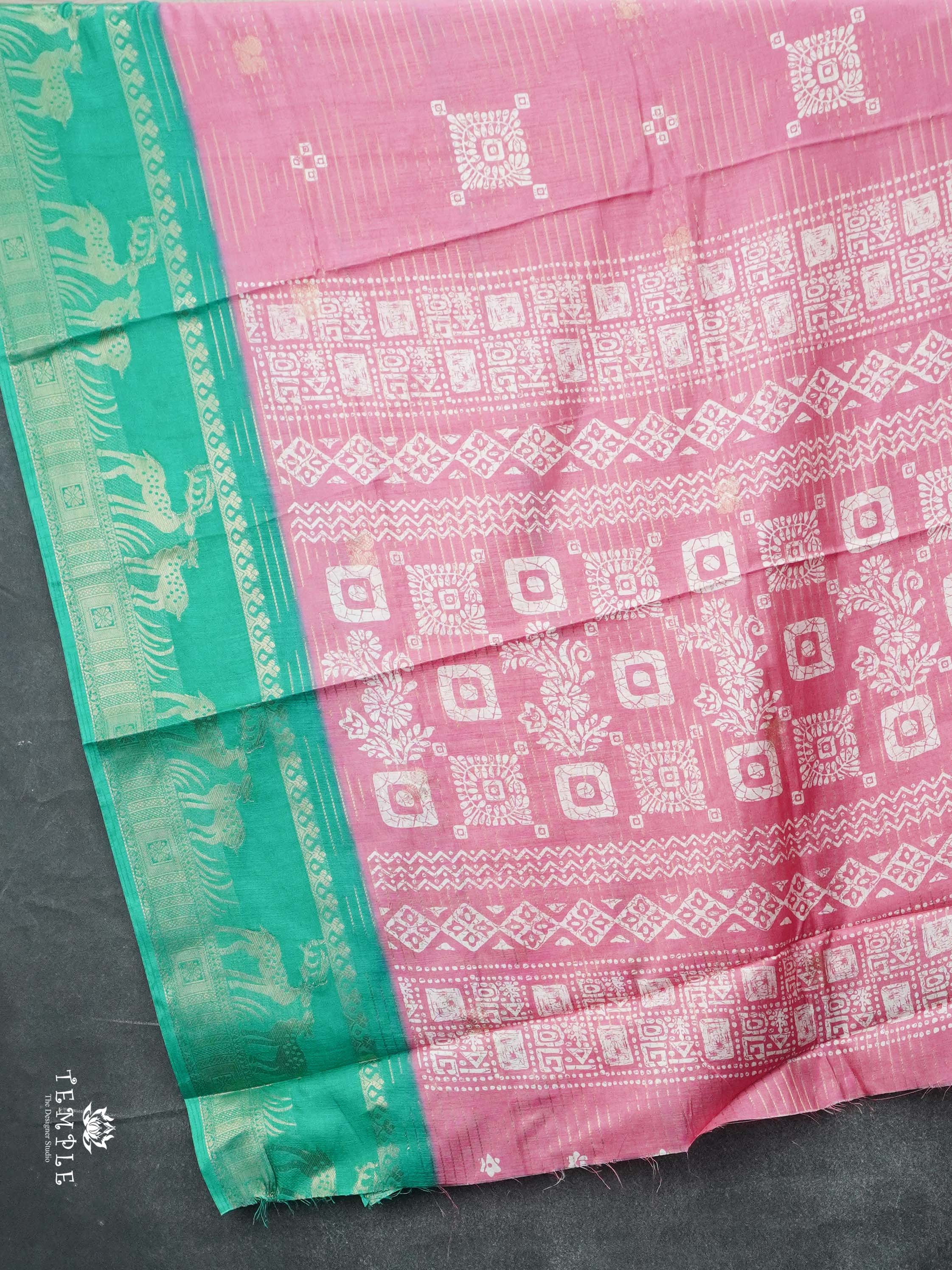 Georgette Saree With Deer Motif Border | TTDS2059
