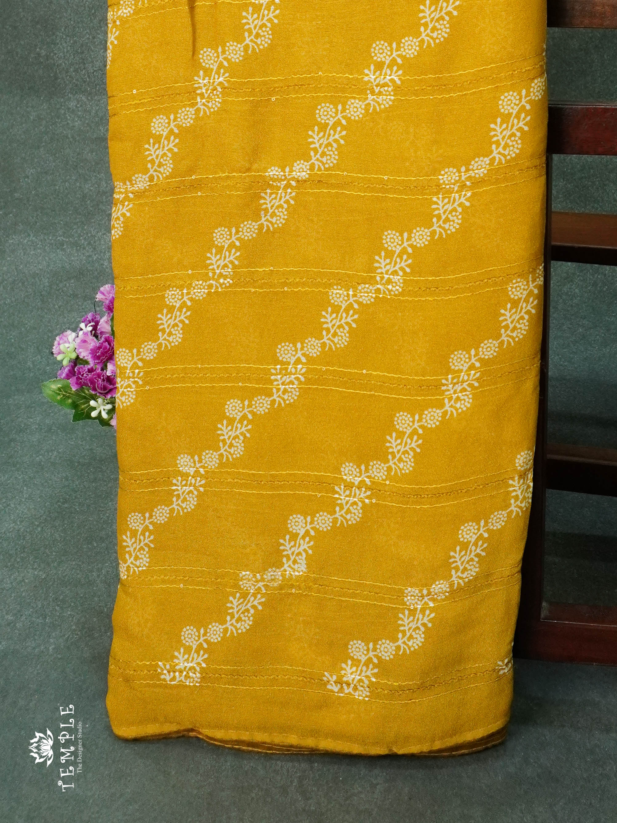 Georgette Saree With Tiny Floral Print | TTDS1151