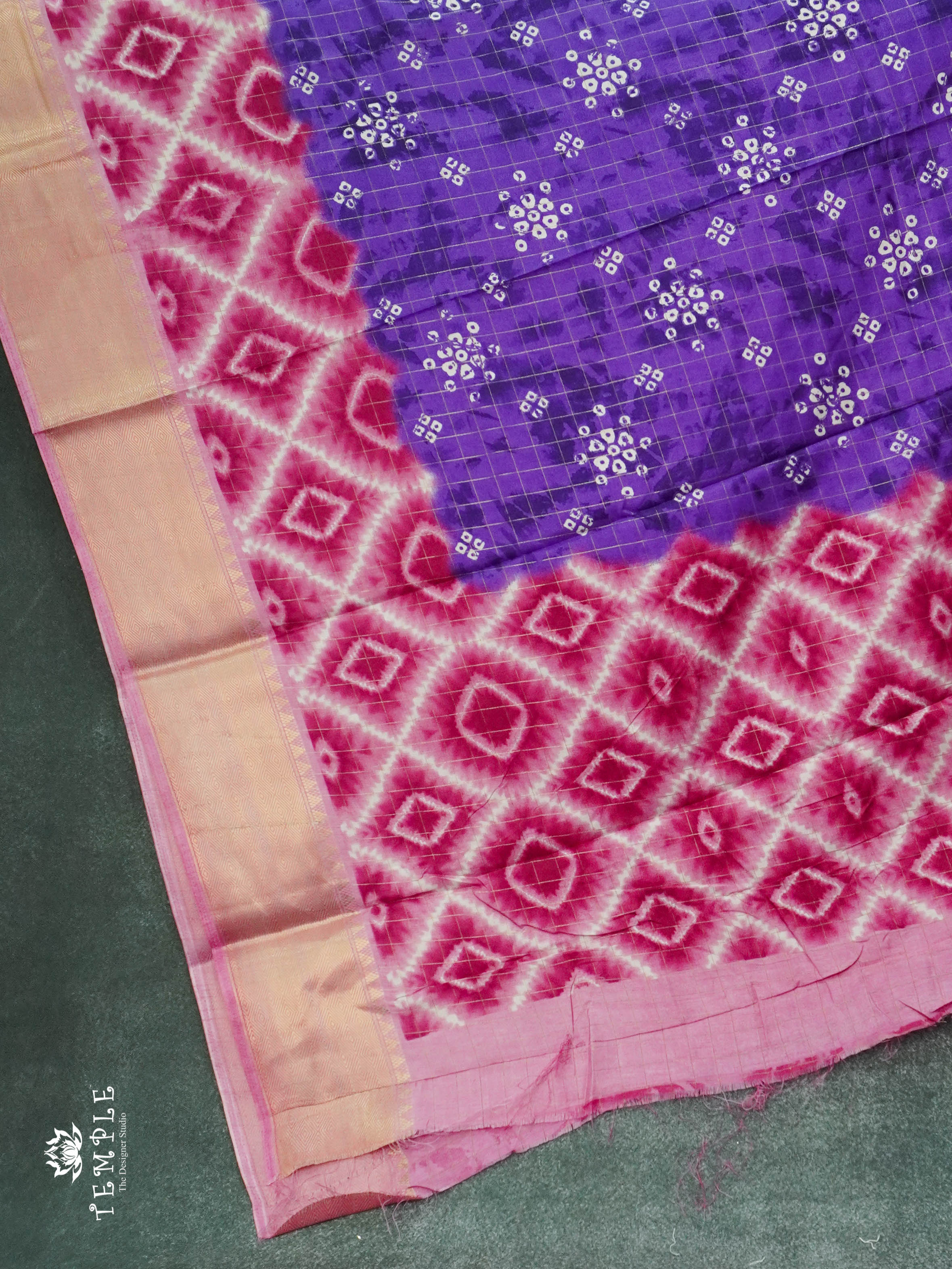 Checked Patterened Binny Silk Saree(Violet) | TTDS1152