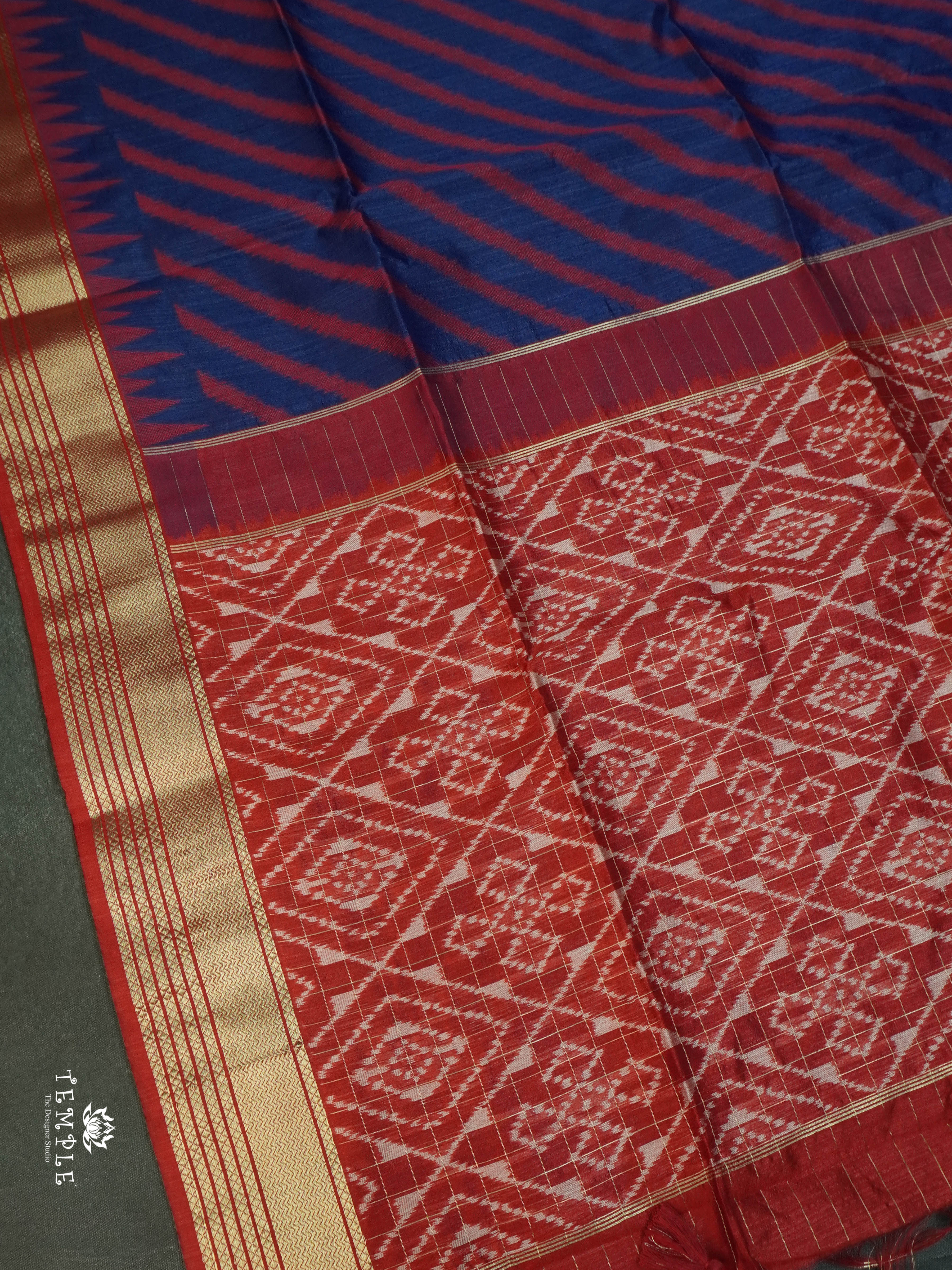 Raw Silk Saree With Thread Woven Design | TTDS1584