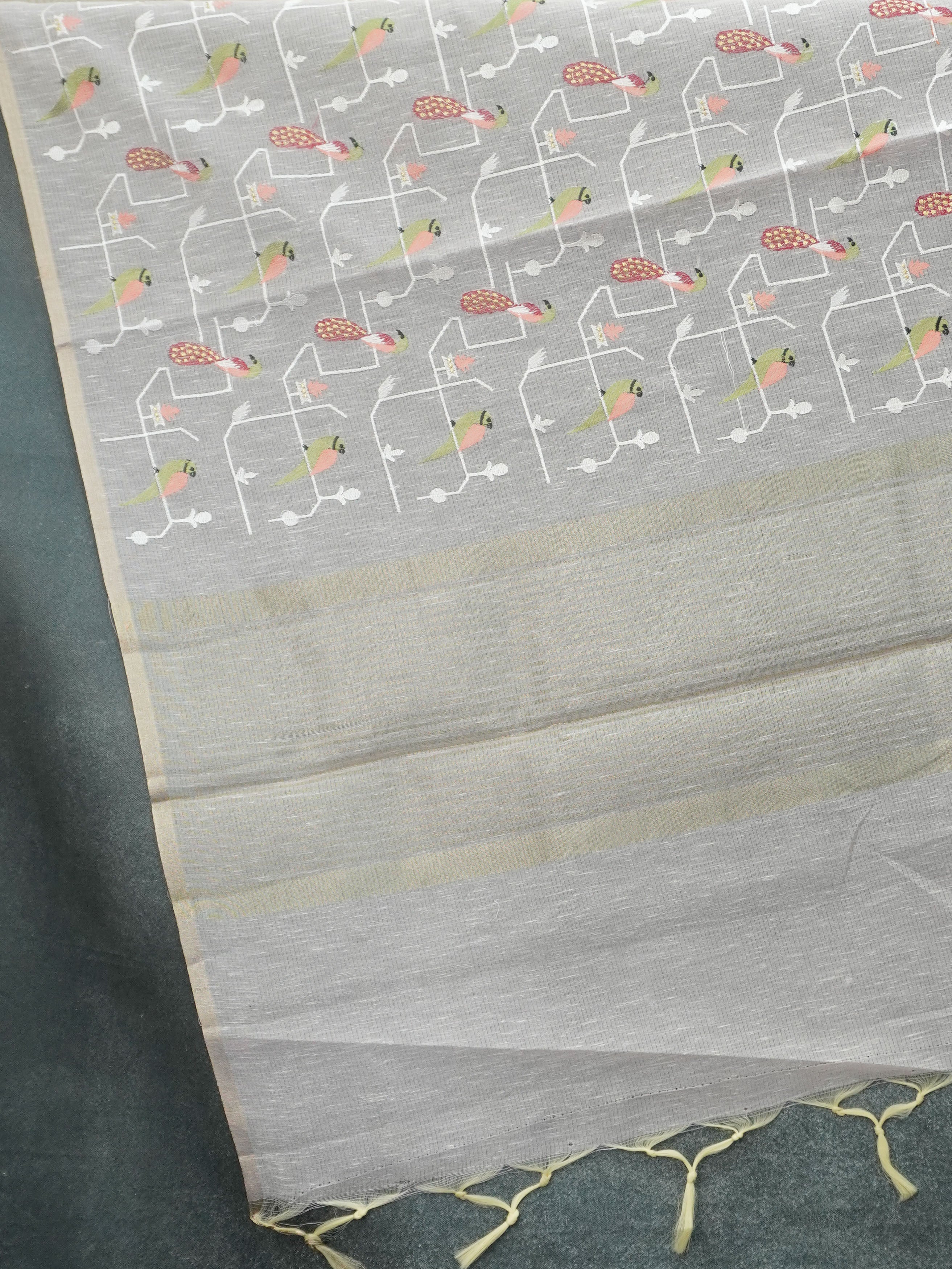 Slub Cotton Saree With Embroidery Pattern | TTDS3497