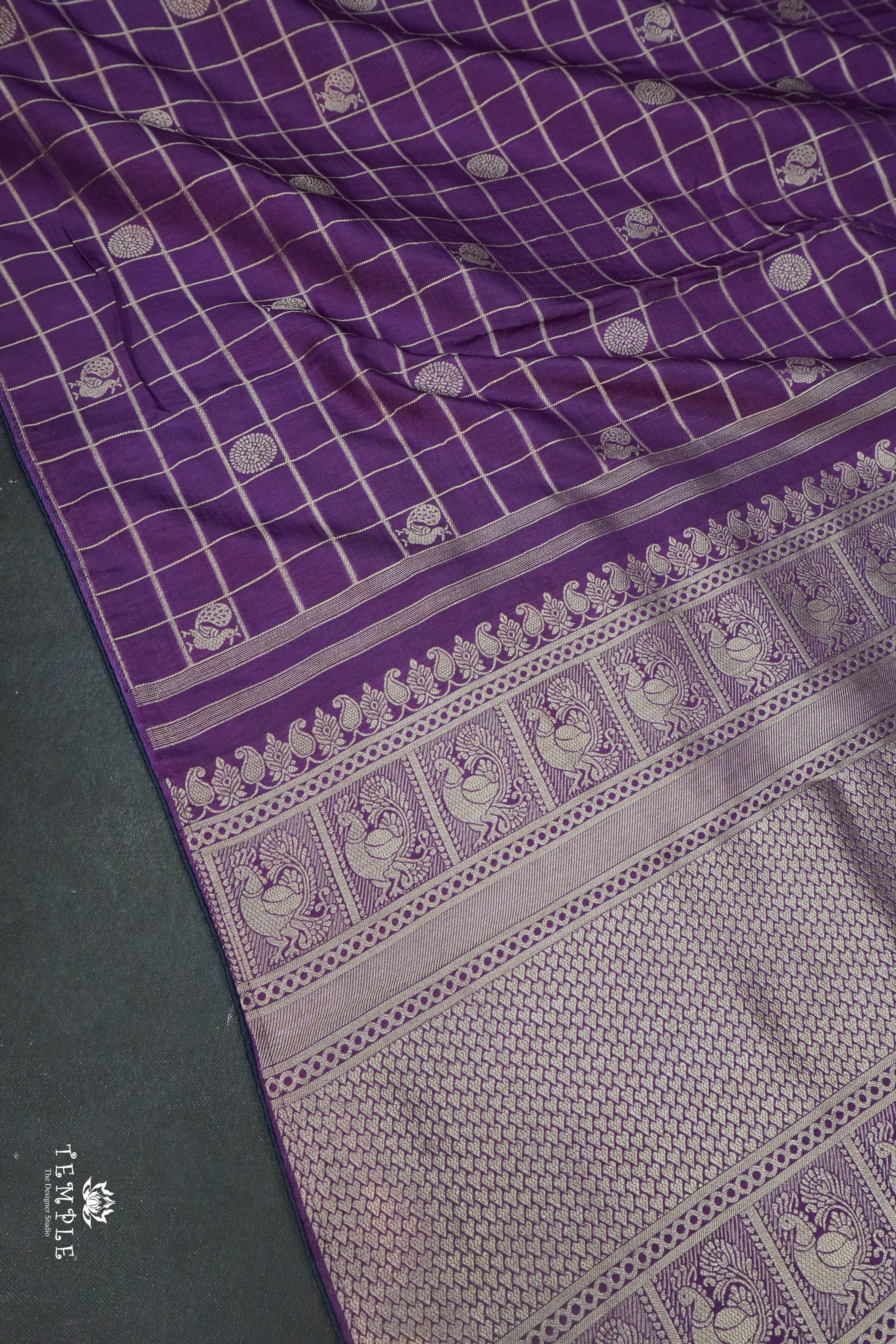 Checked Pattern Kadhi Silk Saree | TTDS1667