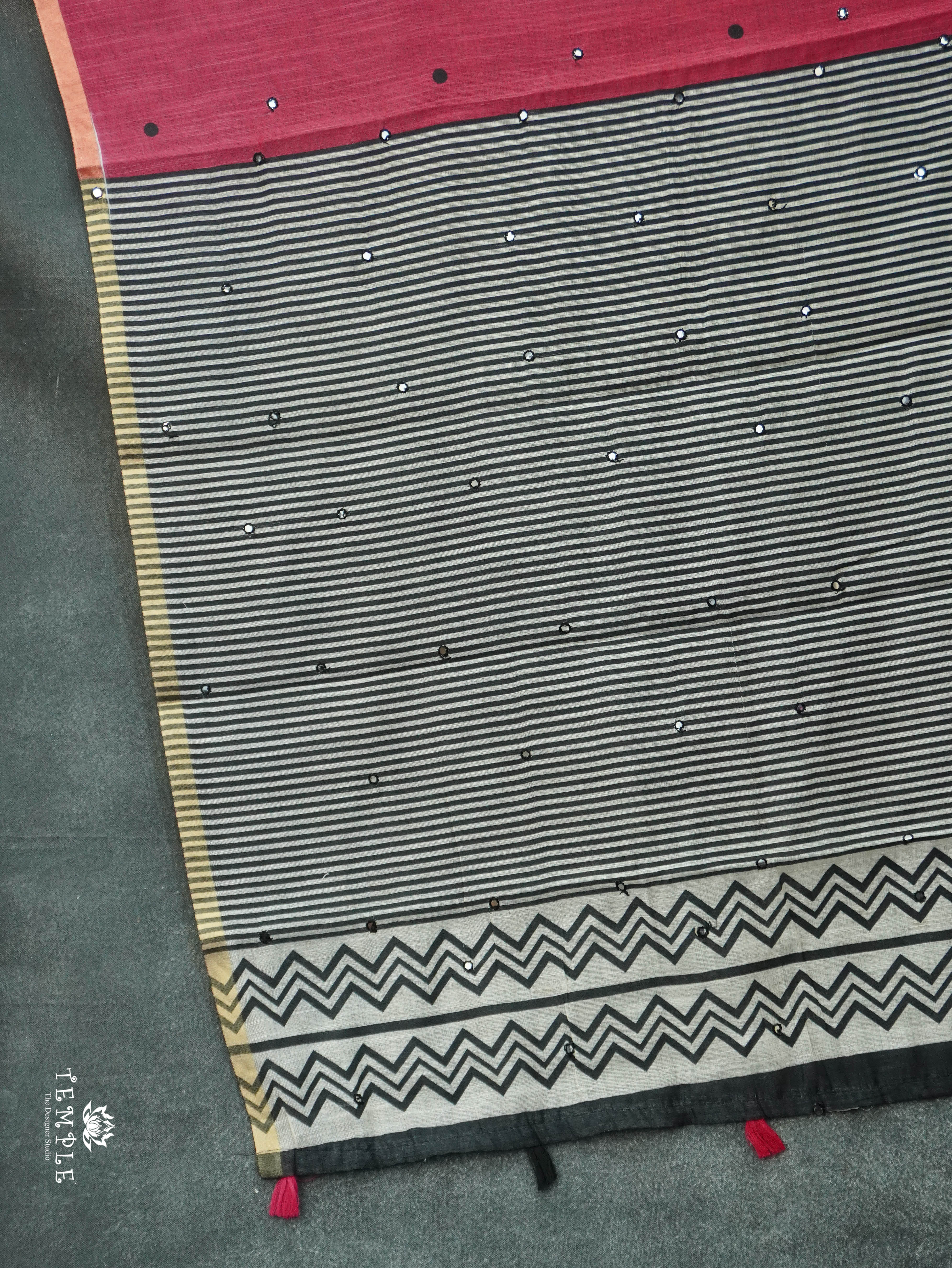 Linen Cotton Saree With Mirror Work | TTDS3108