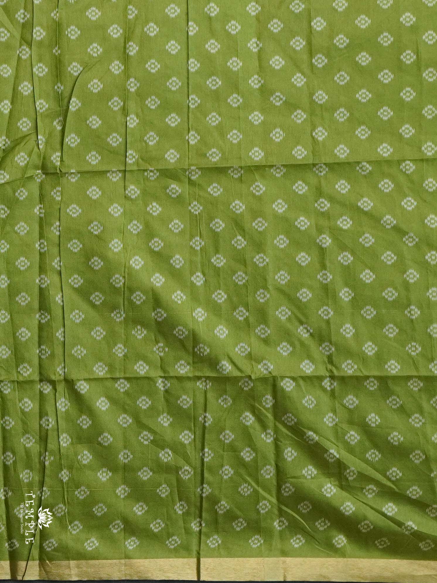 Raw Silk Saree With Thread Woven Pattern | TTDS2647