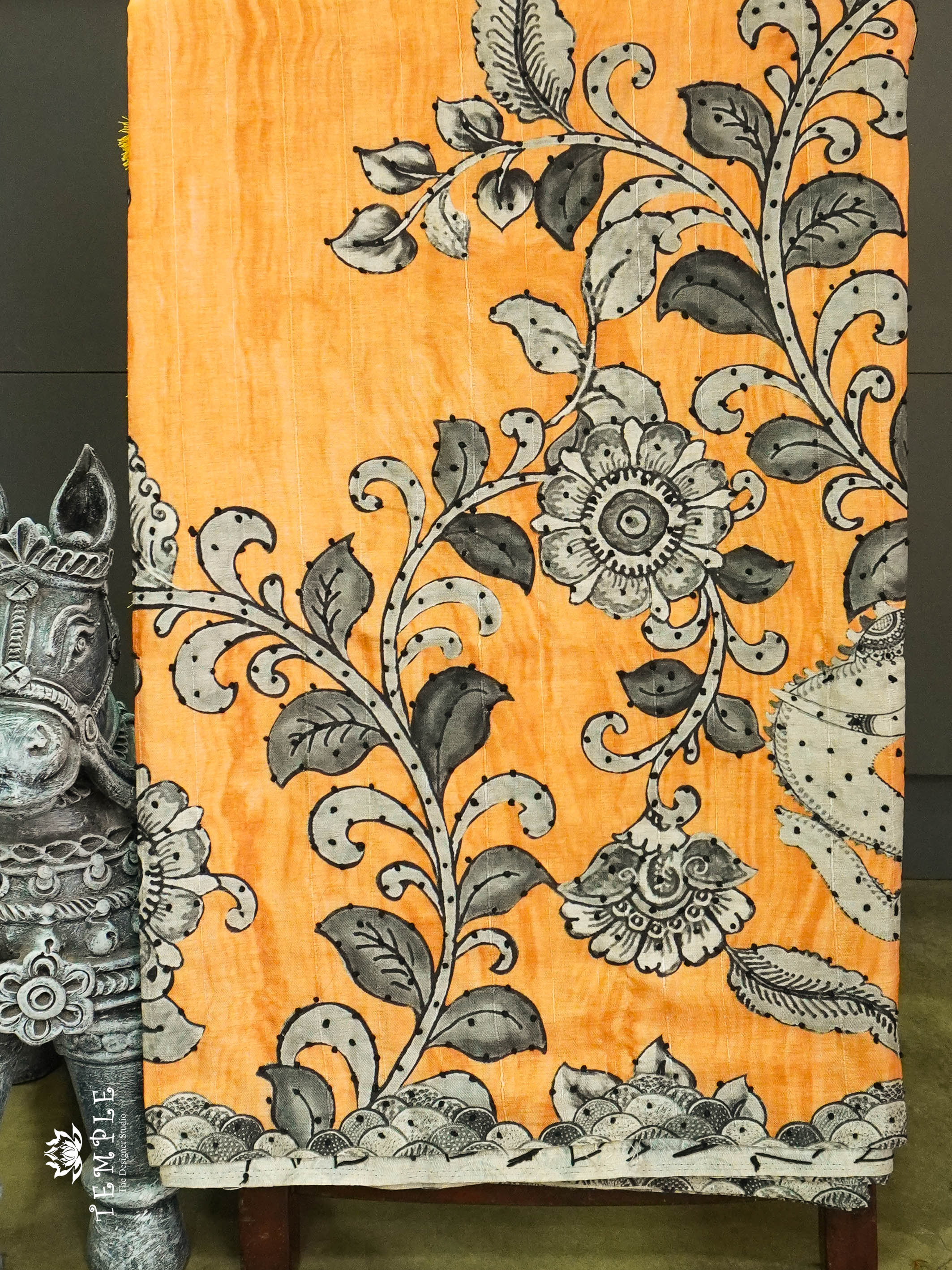 Kalamkari appliqué with knott work  | TTDS597