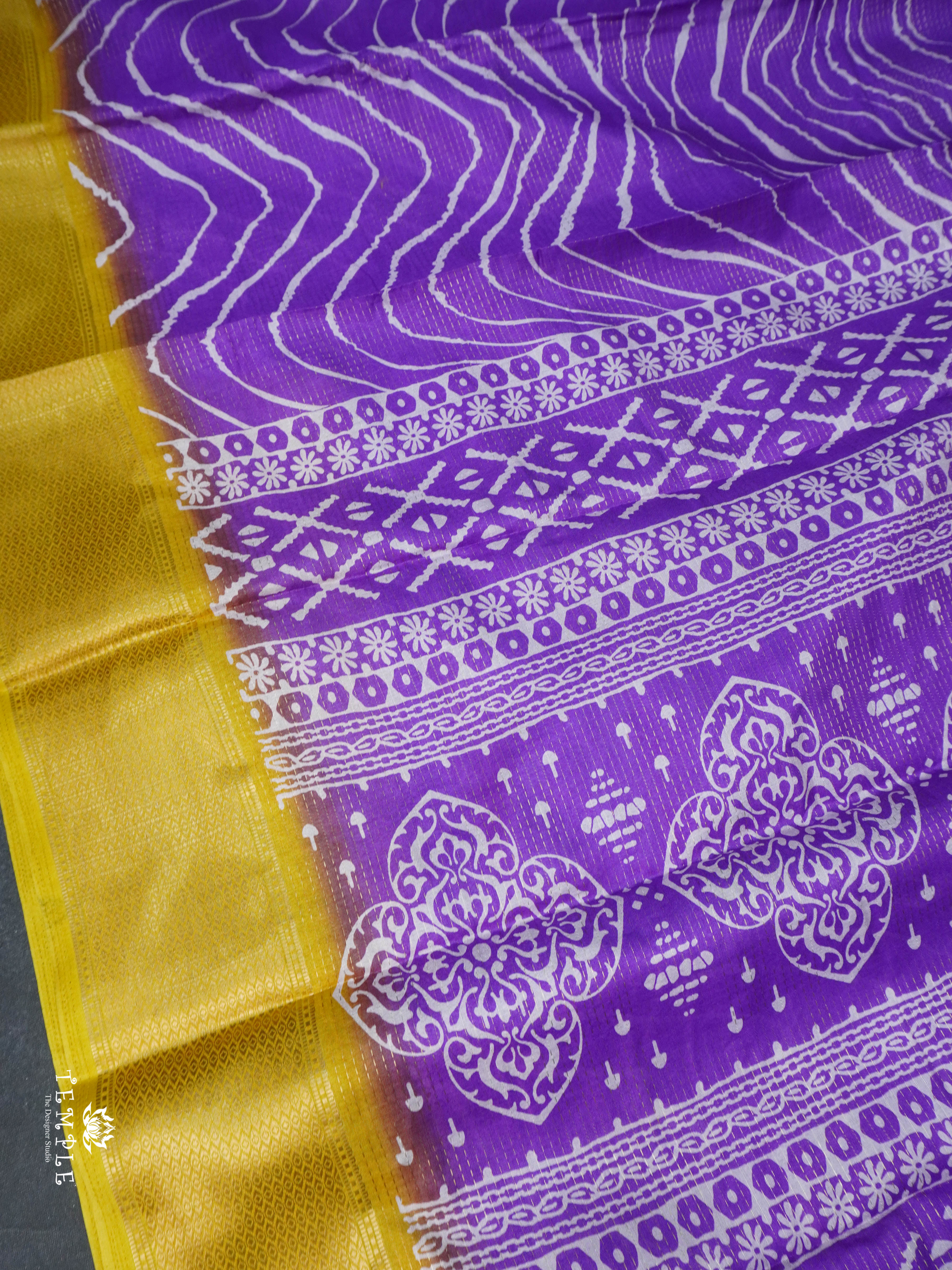 Printed Vaira Oosi Dola Saree | TTDS1821