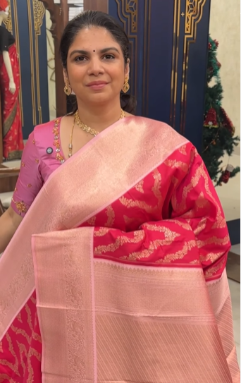 Semi Silk Saree With Zari Woven Pattern | TTDS2756