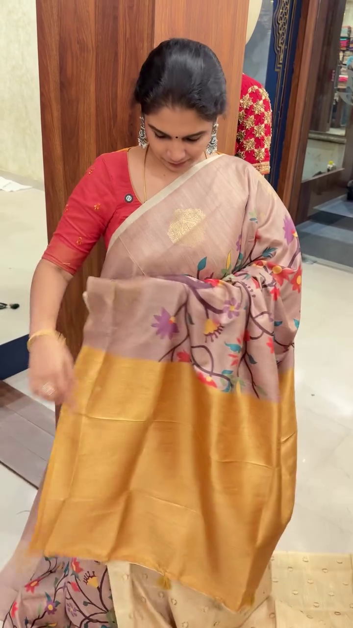 Digital Floral Printed Silk Saree With Open Border | TTDS2488