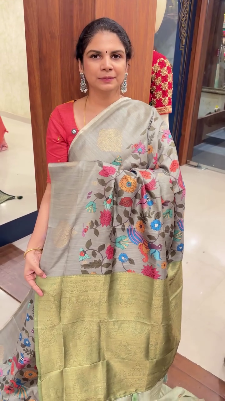 Digital Floral Printed Silk Saree With Open Border | TTDS2488