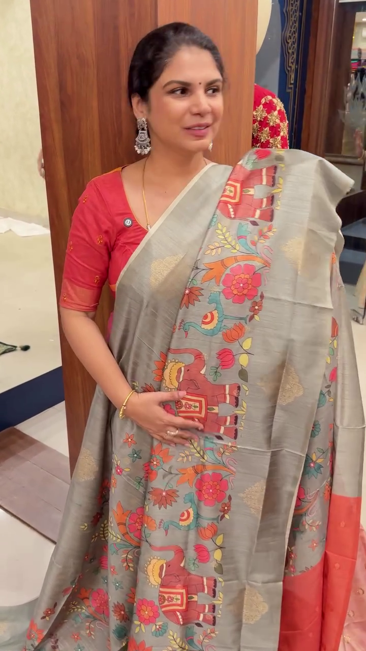 Digital Floral Printed Silk Saree With Open Border | TTDS2488